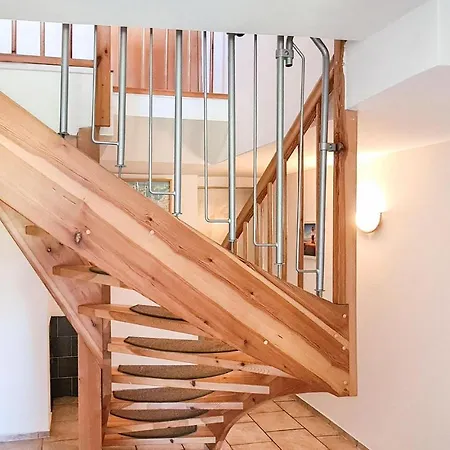 Διαμέρισμα Awesome In With Wifi And 1 Bedrooms 2